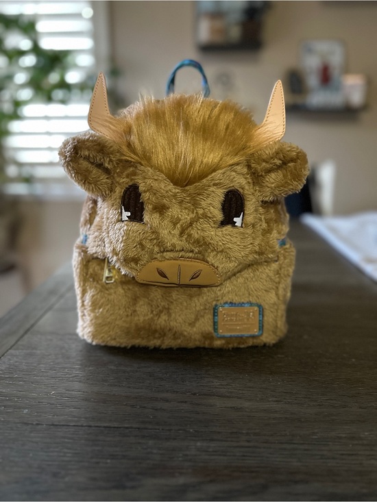 Loungefly Handbags - Loungefly Busch Gardens Exclusive Highland Cow